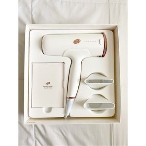 T3 Cura Luxe Hair Blow Dryer - New in Box